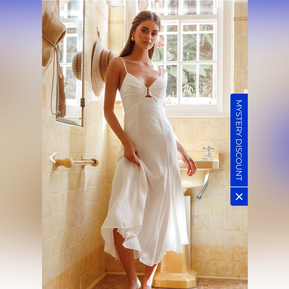 Sunshine Daze Pleated Bust Midi Dress White